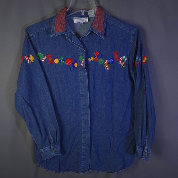 Westbound Casual Denim Hidden Button Down‎ Christmas Candy Shirt Size Medium - Picture 1 of 7